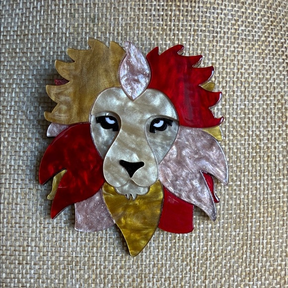 Other - King of The Jungle Lion Head Resin And Acrylic Brooch